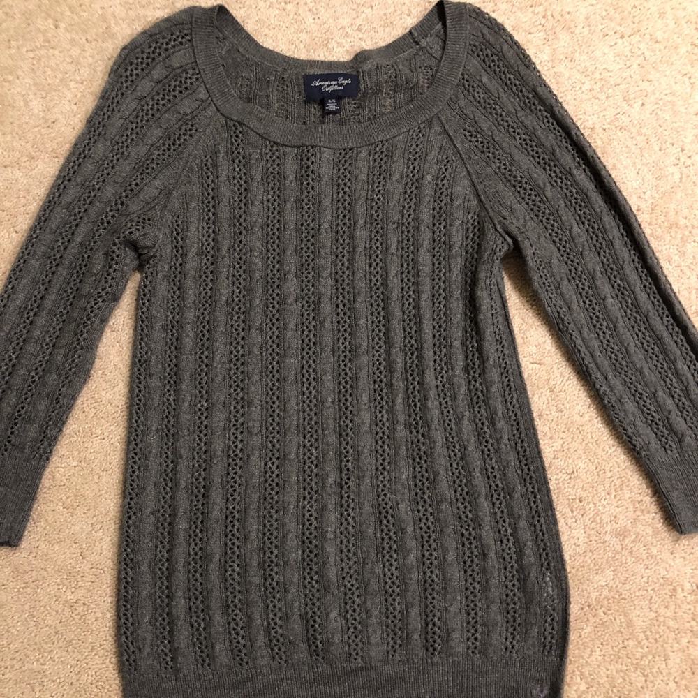 American Eagle Long Sleeved Ribbed Gray Sweater
